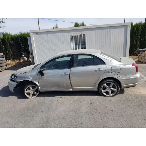 TOYOTA AVENSIS BERLINA (T25) '2007 2.2 D-4D EXECUTIVE SEDAN (4-PTAS.) GRIS