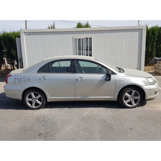 TOYOTA AVENSIS BERLINA (T25) '2007 2.2 D-4D EXECUTIVE SEDAN (4-PTAS.) GRIS