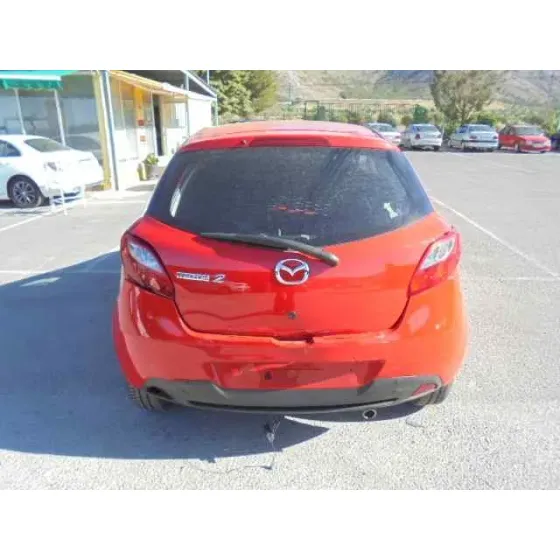 MAZDA 2 LIM. (DE) '2008 1.3 ACTIVE (5-PTAS.) (55KW) ROJO