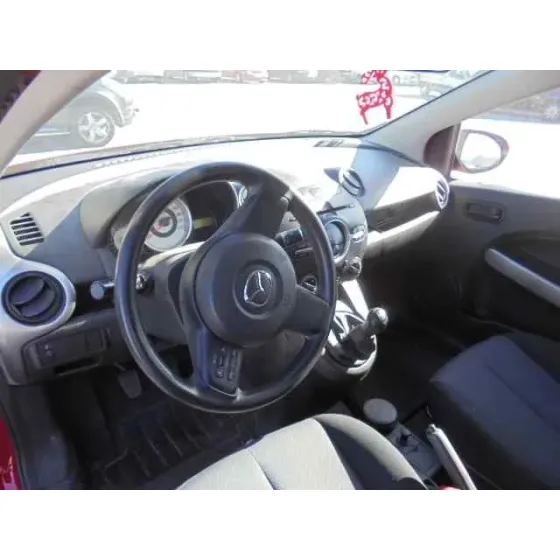 MAZDA 2 LIM. (DE) '2008 1.3 ACTIVE (5-PTAS.) (55KW) ROJO