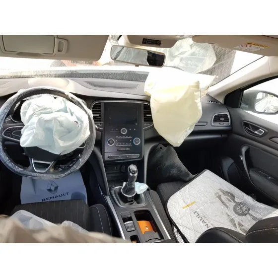 RENAULT MEGANE IV BERLINA 5P '2019 LIMITED BLANCO