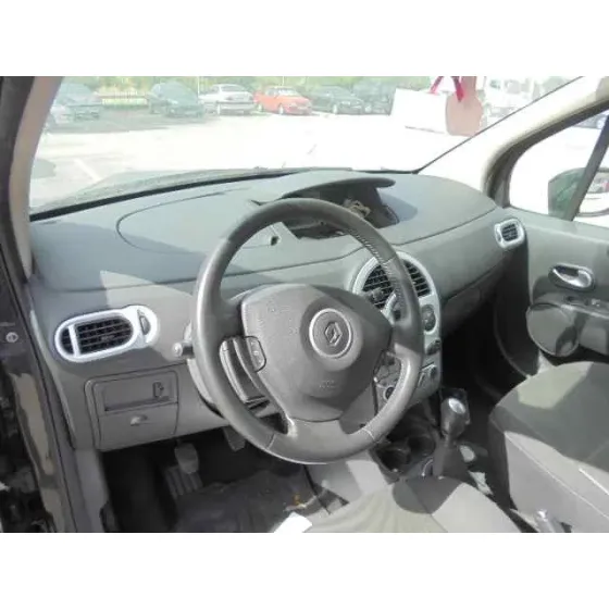 RENAULT GRAND MODUS '2010 DYNAMIQUE NEGRO