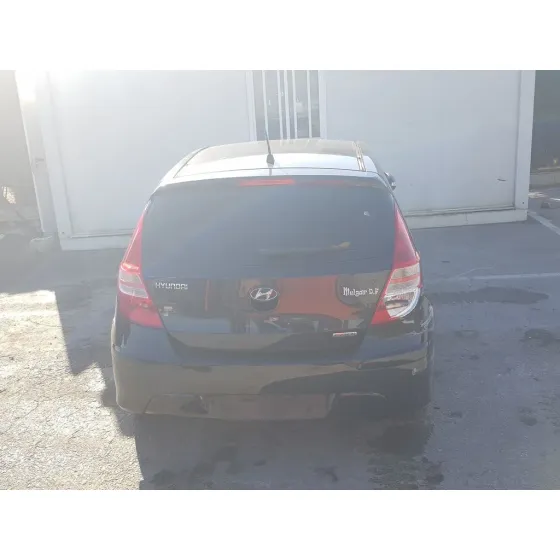 HYUNDAI I30 '2011 CLASSIC NEGRO