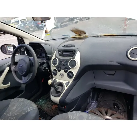 FORD KA (CCU) '2015 URBAN BLANCO