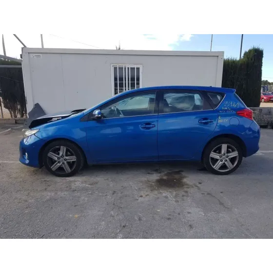 TOYOTA AURIS '2013 ACTIVE AZUL