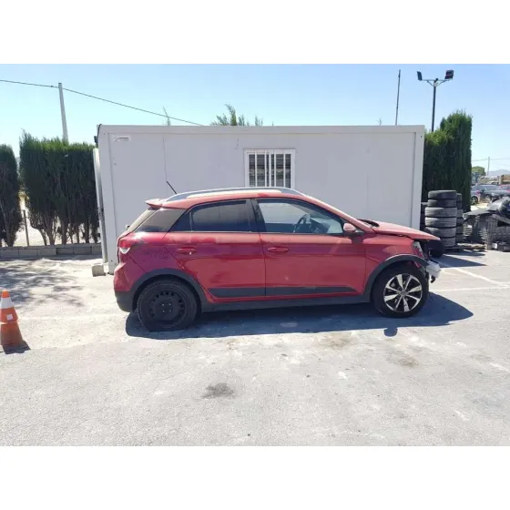 HYUNDAI I20 ACTIVE '2018 LINK ROJO