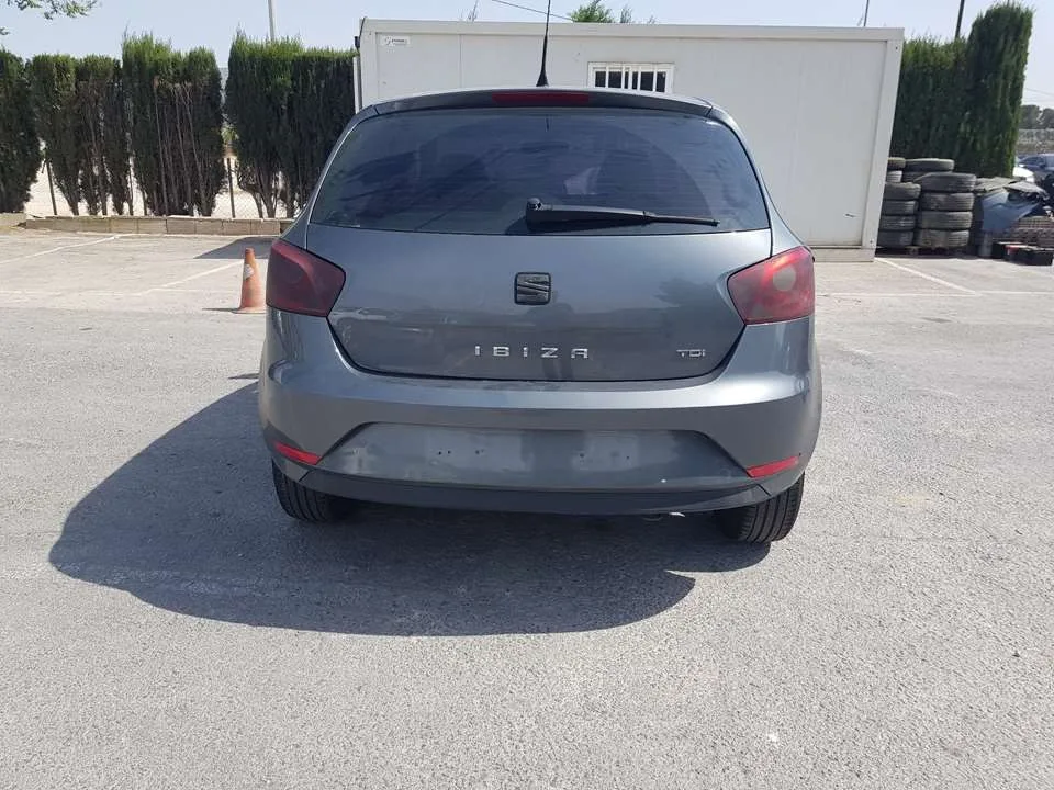 SEAT IBIZA (6P1) '2016 STYLE GRIS OSCURO