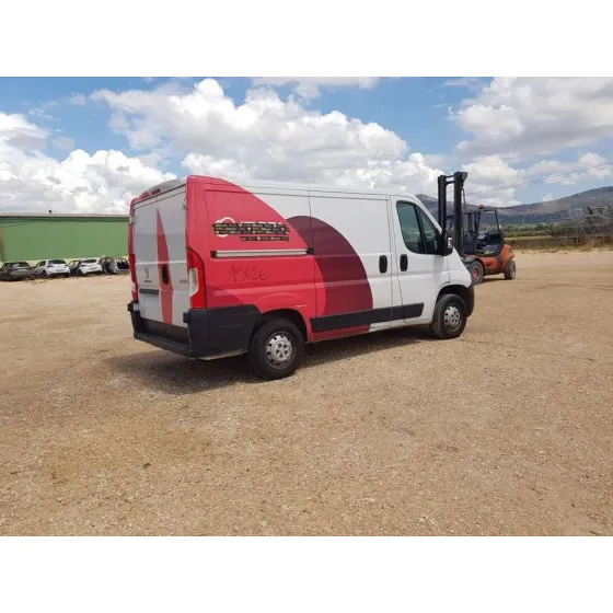 PEUGEOT BOXER FURGON '2021 330 L1H1 PREMIUM BLUEHDI 120 START&STOP BLANCO/ROJO