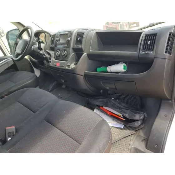 PEUGEOT BOXER FURGON '2021 330 L1H1 PREMIUM BLUEHDI 120 START&STOP BLANCO/ROJO