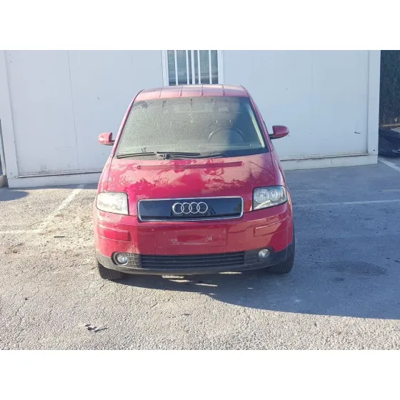 AUDI A2 (8Z) '2002 1.6 FSI ROJO