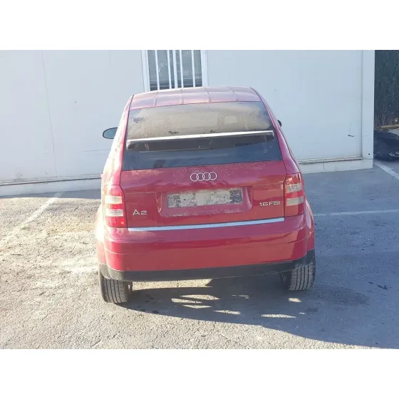 AUDI A2 (8Z) '2002 1.6 FSI ROJO