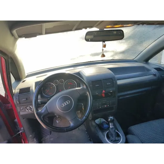AUDI A2 (8Z) '2002 1.6 FSI ROJO