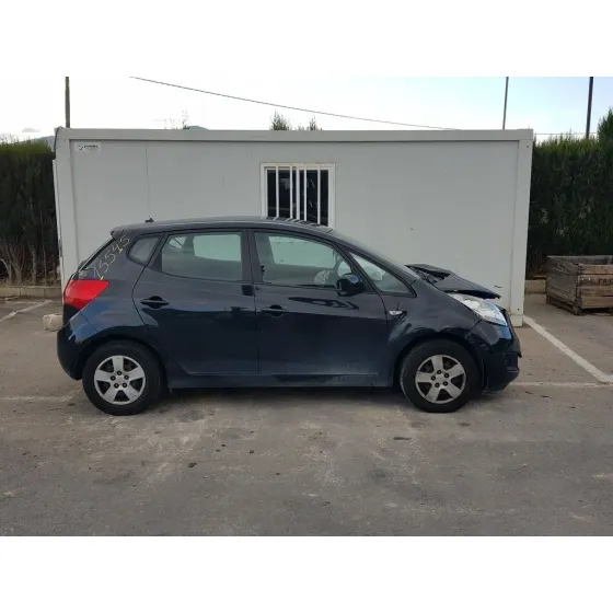 KIA VENGA '2010 BASIC NEGRO