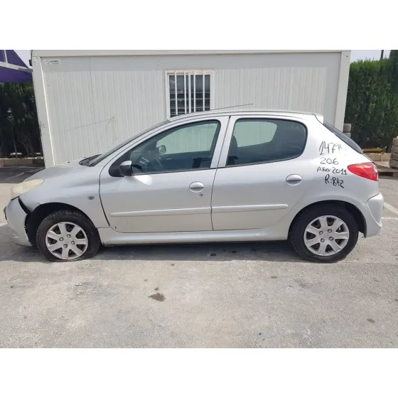 PEUGEOT 206+ '2011 BASICO GRIS