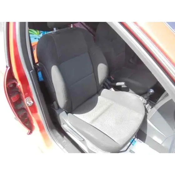 PEUGEOT 207 '2009 SPORT ROJO