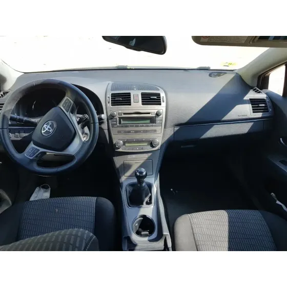 TOYOTA AVENSIS (T27) '2011 ACTIVE NEGRO