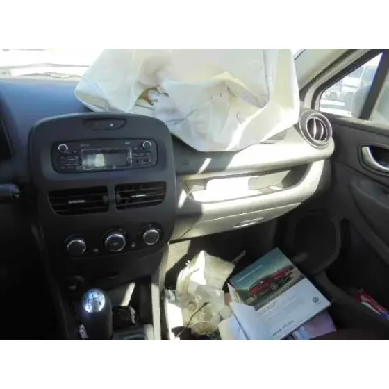 RENAULT CLIO IV '2015 BUSINESS BLANCO