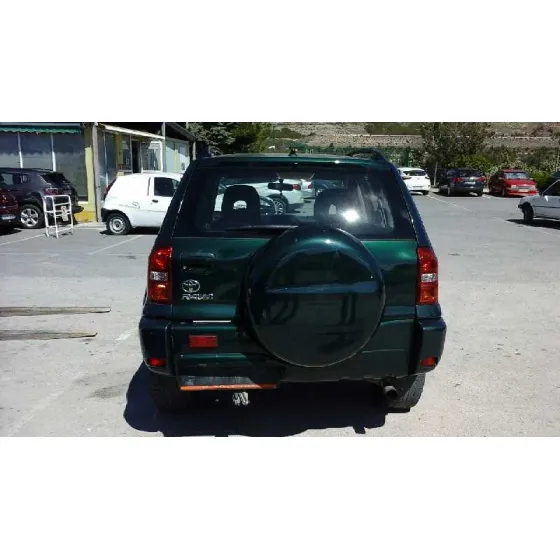 TOYOTA RAV 4 (A2) '2004 2.0 D-4D EXECUTIVE 4X4 (2003->) VERDE