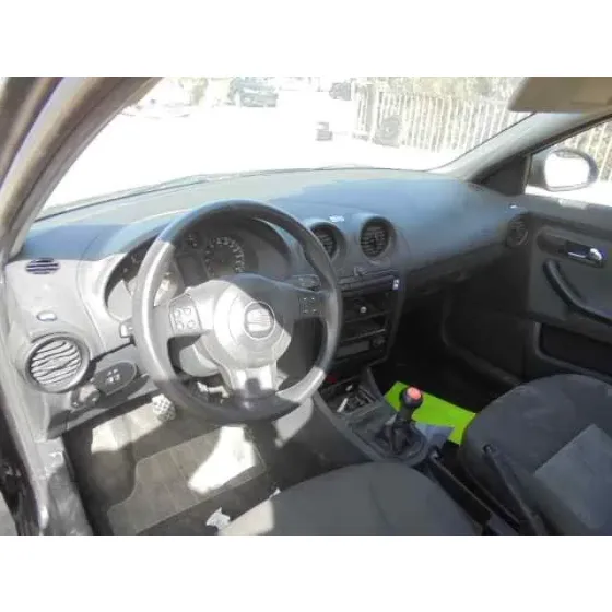 SEAT IBIZA (6L1) '2005 REFERENCE NEGRO