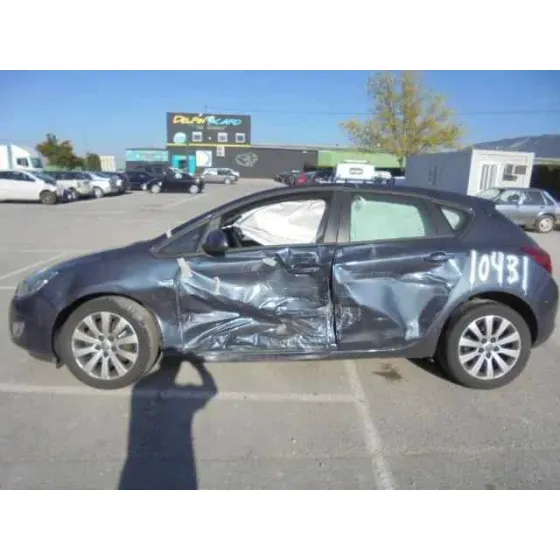 OPEL ASTRA J LIM. '2010 COSMO GRIS OSCURO