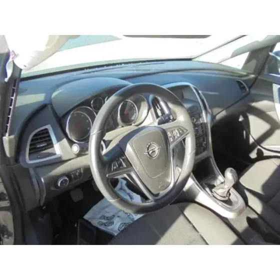 OPEL ASTRA J LIM. '2010 COSMO GRIS OSCURO