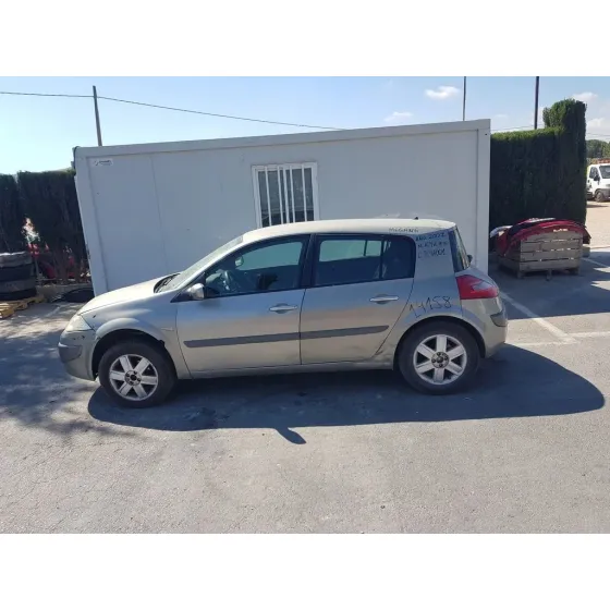 RENAULT MEGANE II BERLINA 5P '2007 AUTHENTIQUE DORADO