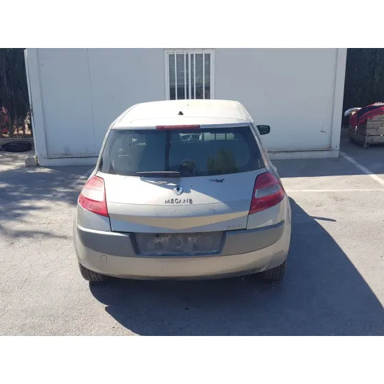 RENAULT MEGANE II BERLINA 5P '2007 AUTHENTIQUE DORADO