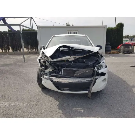 HYUNDAI I20 '2012 CLASSIC BLANCO