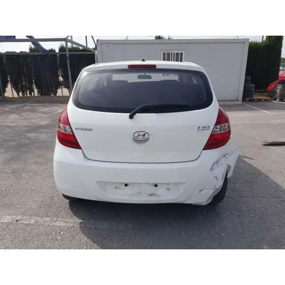 HYUNDAI I20 '2012 CLASSIC BLANCO