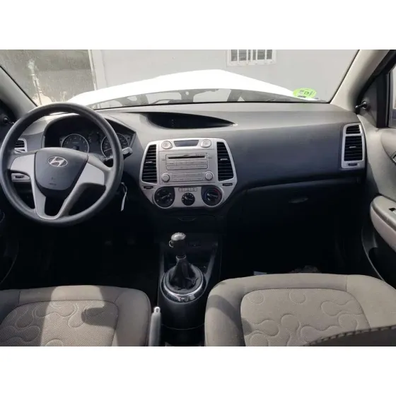 HYUNDAI I20 '2012 CLASSIC BLANCO