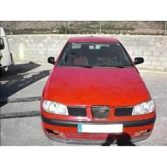 SEAT IBIZA (6K1) '1999 1.4 ROJO