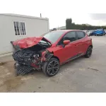 RENAULT CLIO IV '2019 BUSINESS ROJO