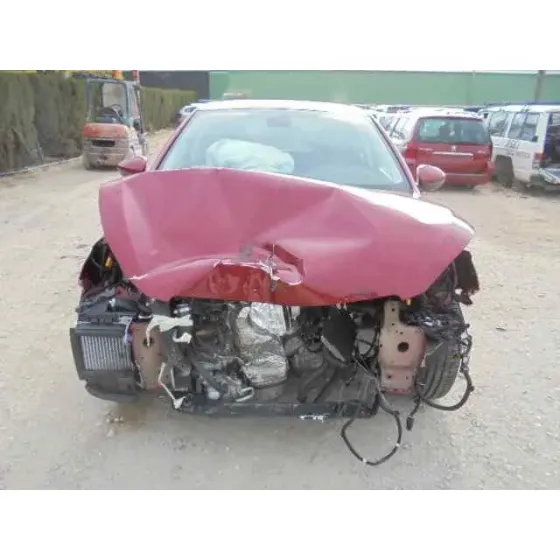 PEUGEOT 308 '2015 ACCESS ROJO