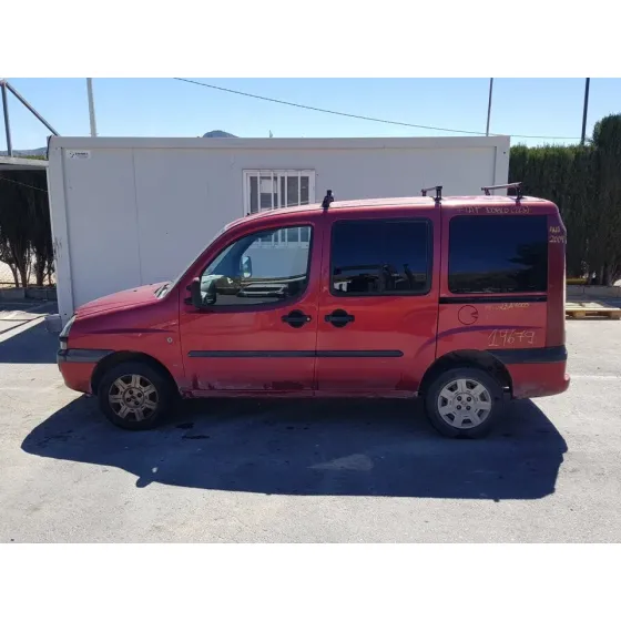 FIAT DOBLO CARGO (223) '2004 1.9 JTD SX FURG. PANORAMA ROJO