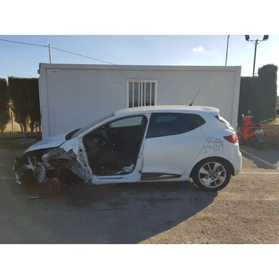 RENAULT CLIO IV '2017 AUTHENTIQUE BLANCO