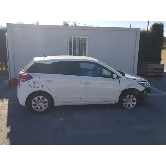 HYUNDAI I20 '2015 CLASSIC BLANCO