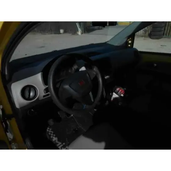 SEAT MII (KF1) '2012 REFERENCE AMARILLO