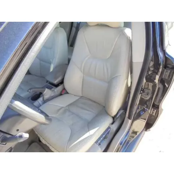 VOLVO V70 FAMILIAR '2008 2.4 KINETIC (103KW) (2004->) NEGRO