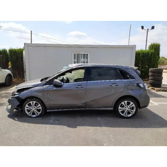 MERCEDES CLASE B (W246) '2016 B 200 BE (246.243) GRIS