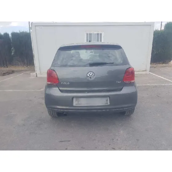 VOLKSWAGEN POLO (6R1) '2013 ADVANCE GRIS