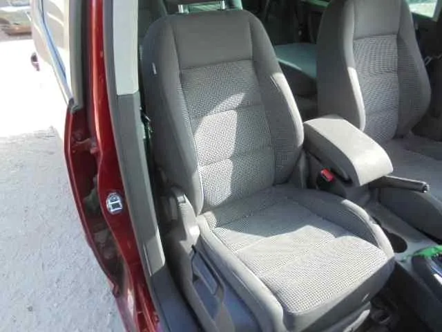 VOLKSWAGEN TOURAN (1T1) VOLKSWAGEN TOURAN (1T1) '2006 2.0 TDI GRANATE 2003