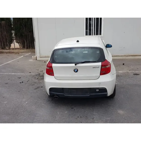 BMW SERIE 1 BERLINA (E81/E87) '2008 118D BLANCO