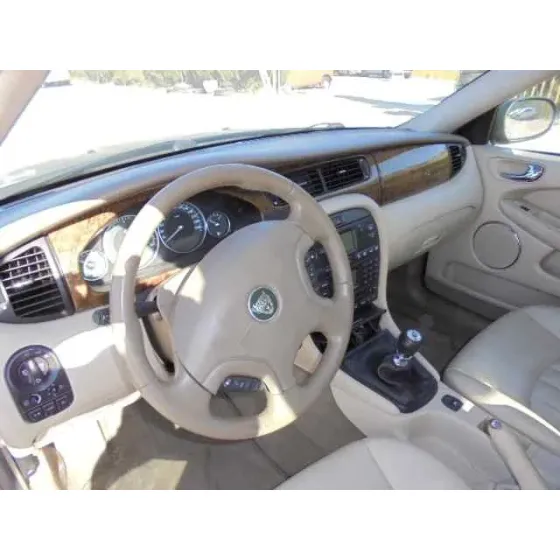 JAGUAR X-TYPE '2002 2.0 V6 EXECUTIVE VERDE