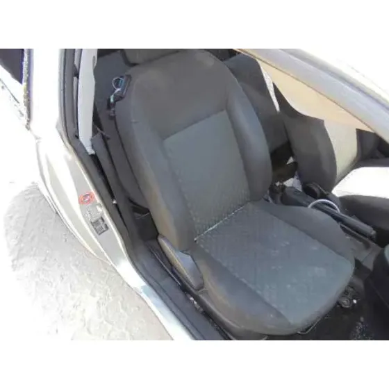 FORD FIESTA (CBK) '2005 AMBIENTE GRIS