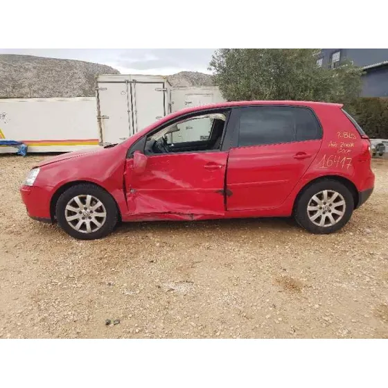 VOLKSWAGEN GOLF V BERLINA (1K1) '2008 IGOLF ROJO