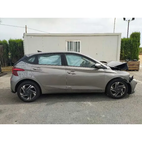 HYUNDAI I20 '2021 KLASS GRIS