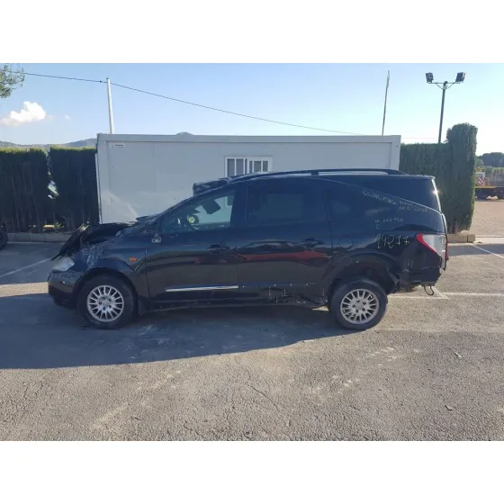 SSANGYONG RODIUS '2012 XDI NEGRO