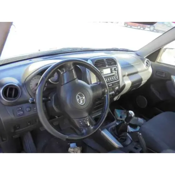 TOYOTA RAV 4 (A2) '2004 2.0 D-4D EXECUTIVE 4X4 (2003->) AZUL
