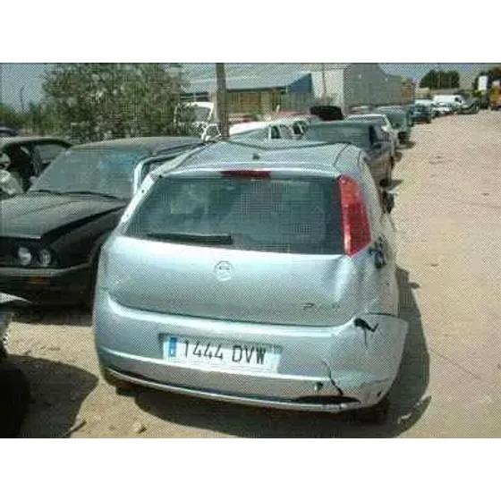 FIAT GRANDE PUNTO (199) '2005 1.4 CAT GRIS