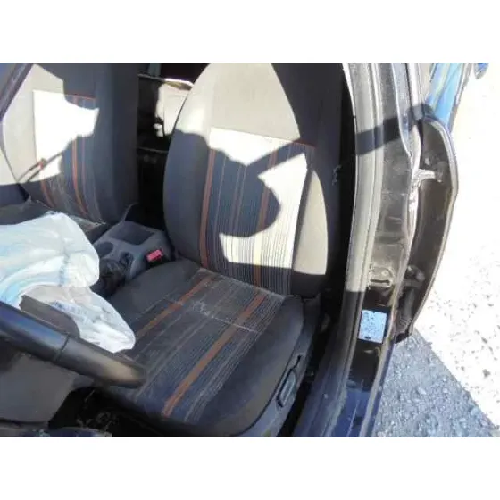 FORD FOCUS LIM. (CB4) '2008 TREND NEGRO
